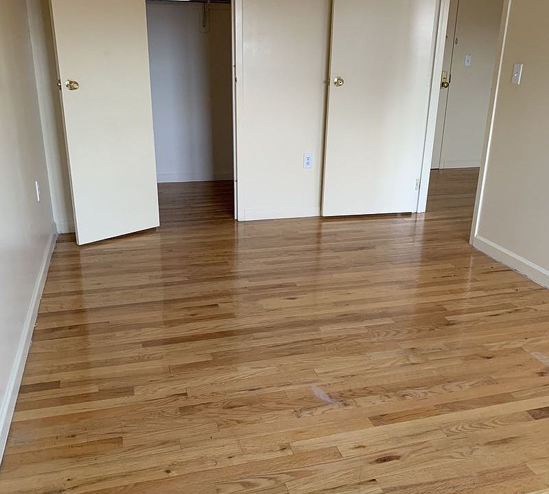 1st image of 2814 31st St APT 303