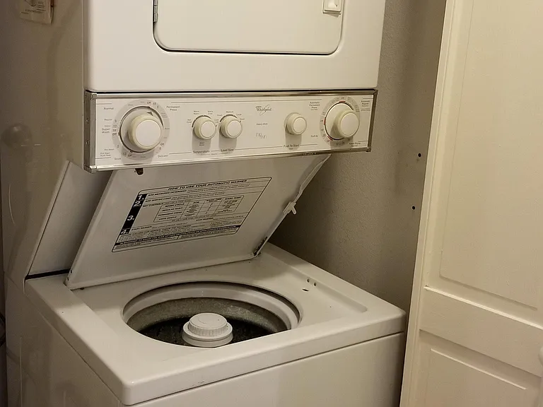 Washer/Dryer in unit