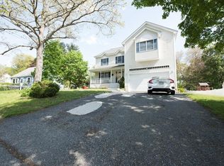 7 Grant St, Wilmington, MA 01887
