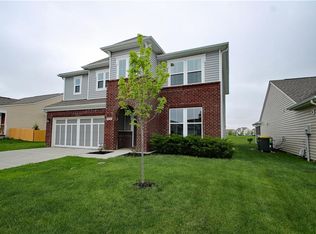 5762 Weeping Willow Pl, Whitestown, IN 46075
