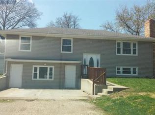 104 Willa Ln, Windsor, MO 65360