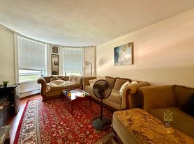 1819 Beacon St, Brookline, MA