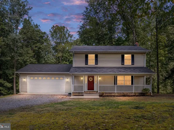 14377 Farmer Dr, Woodford, VA 22580