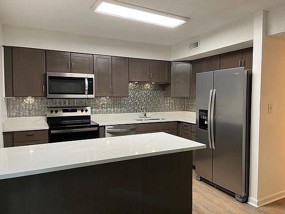 3rd image of 3815 Mystic Cove Ct