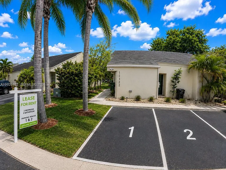 12322 SW 148th Ter — Photo 1