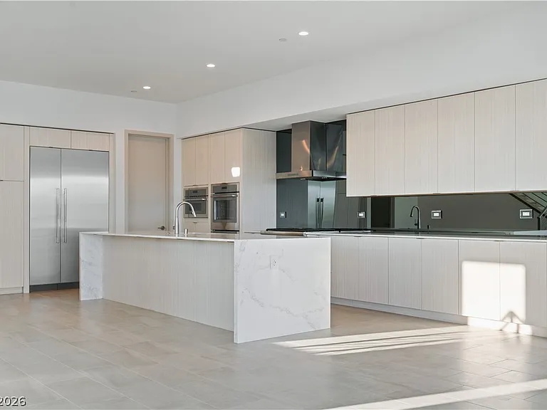66 Lakefront Dr — Photo 18