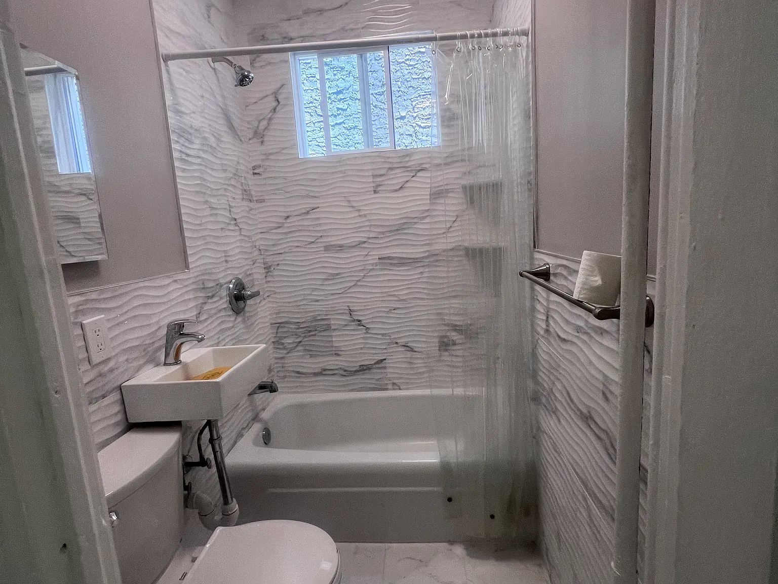 3 bed, $2,750 — Photo 3
