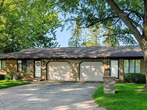 225 Charles St, Saint Charles, MI 48655