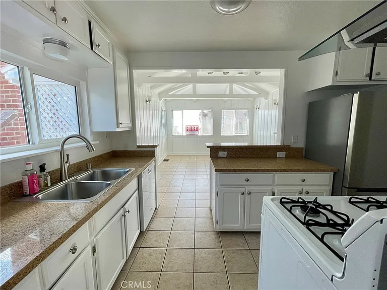 3112 Highland Ave — Photo 13