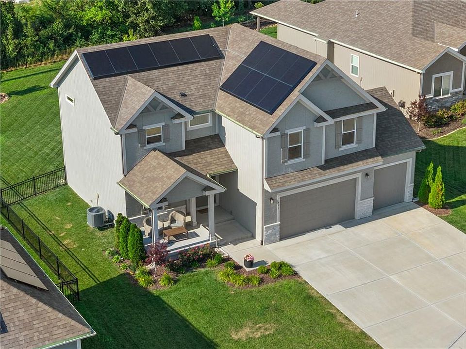 1st image of 409 SW Nelson Dr