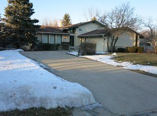 15200 W Kingsway Dr, New Berlin, WI 53151