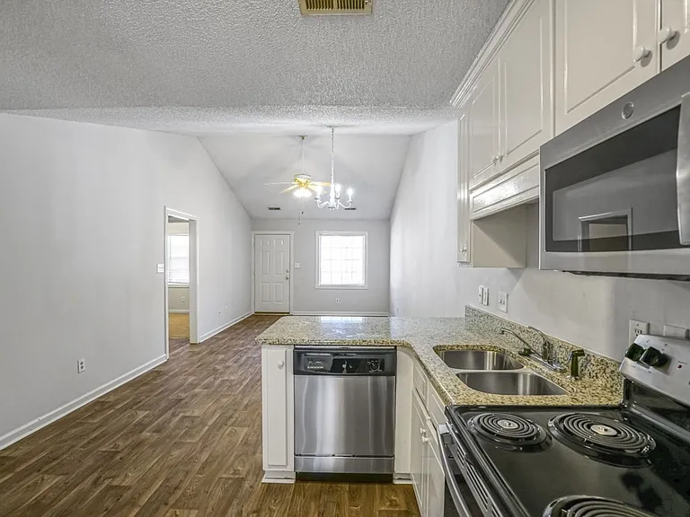 3418B Pear Tree Ct NW — Photo 14