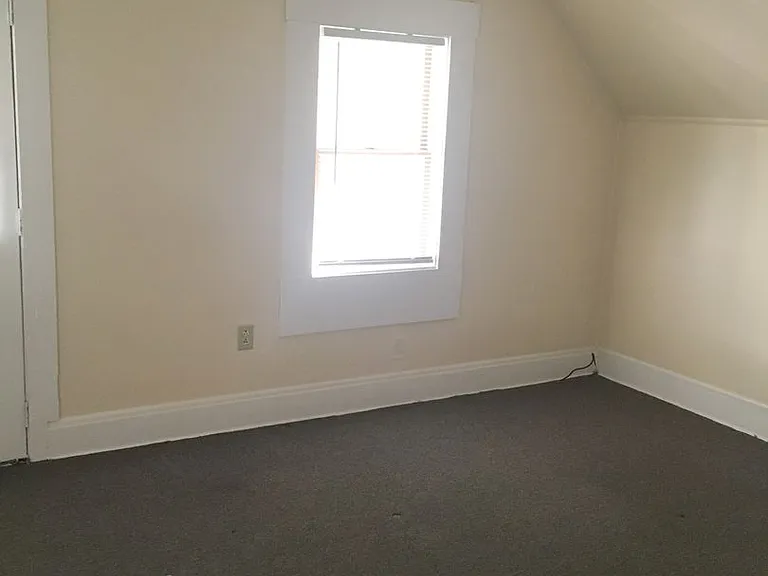 86-92 Archibald Street — Photo 2