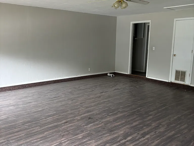 1505 N Indian Meridian Rd — Photo 14