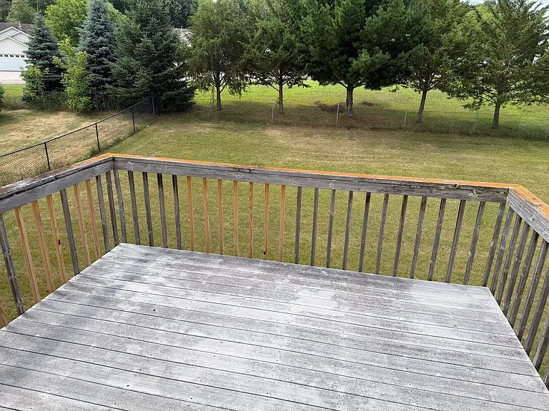 411 Meadow Ln — Photo 18