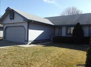 15313 R St, Omaha, NE 68137