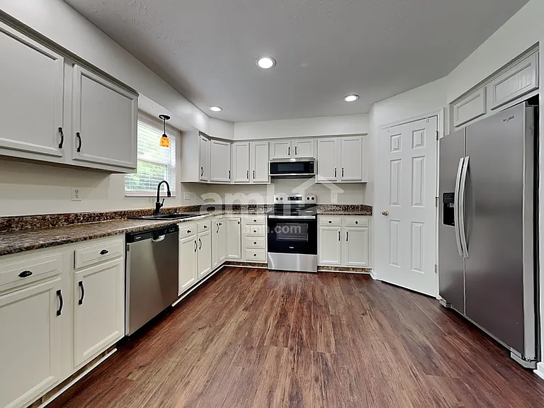7633 Mourning Dove Ln — Photo 3