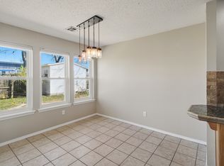 1912 Pine Ave, Bentonville, AR 72713