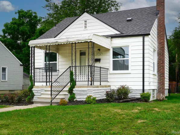19551 Five Points St, Redford, MI 48240