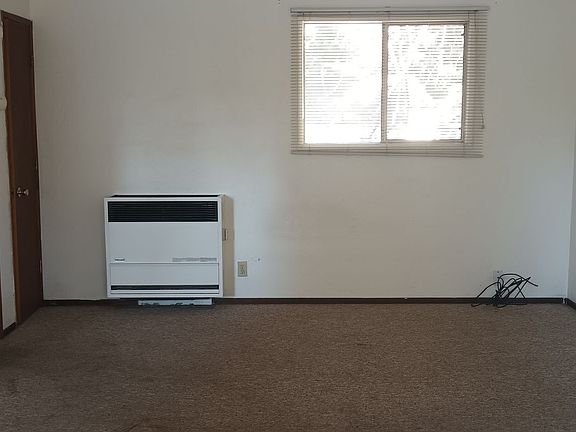 2nd image of 36782 Woods Ave #6