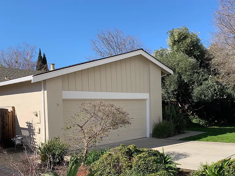 563 Simas Dr — Photo 19