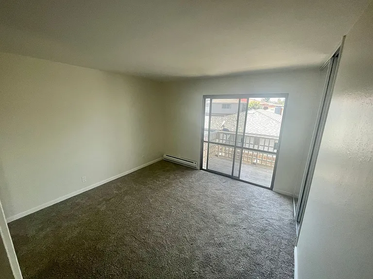 190 Adler Ave — Photo 14