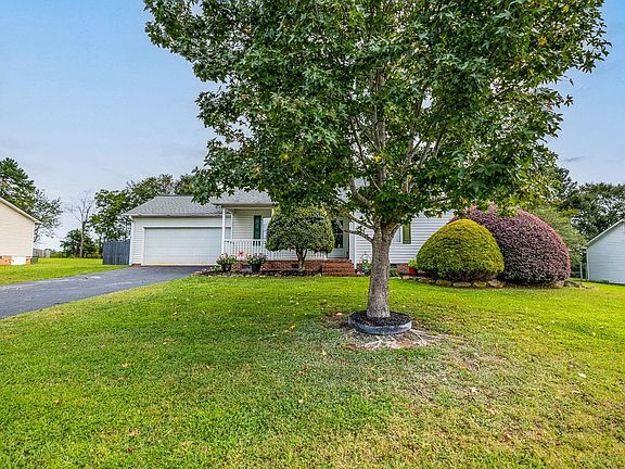 4th image of 157 Beaver Creek Dr