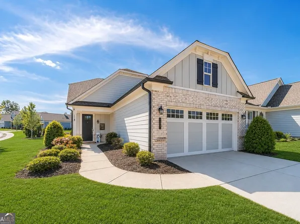 196 Chatuge Dr, Hoschton, GA 30548