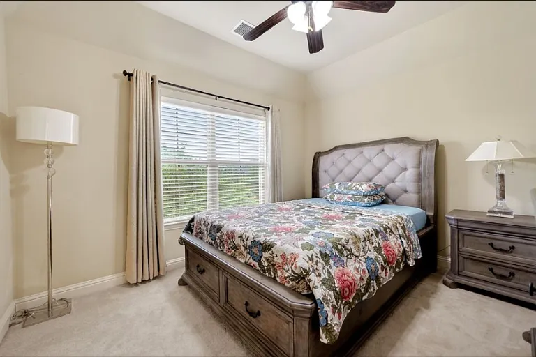 1104 Brendan Dr — Photo 28