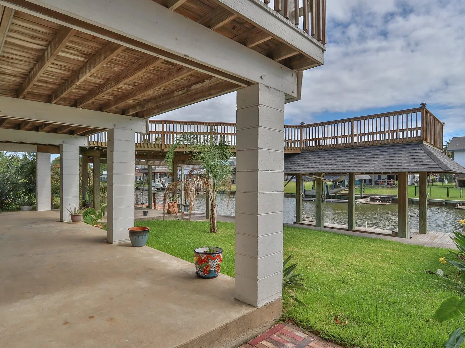 3 bed, 2.0 bath, 1416 sqft, $2,750 — Photo 3