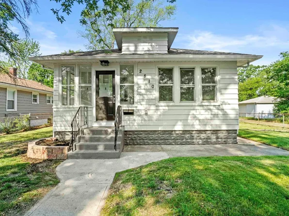 2810 Floyd St, Lake Station, IN 46405