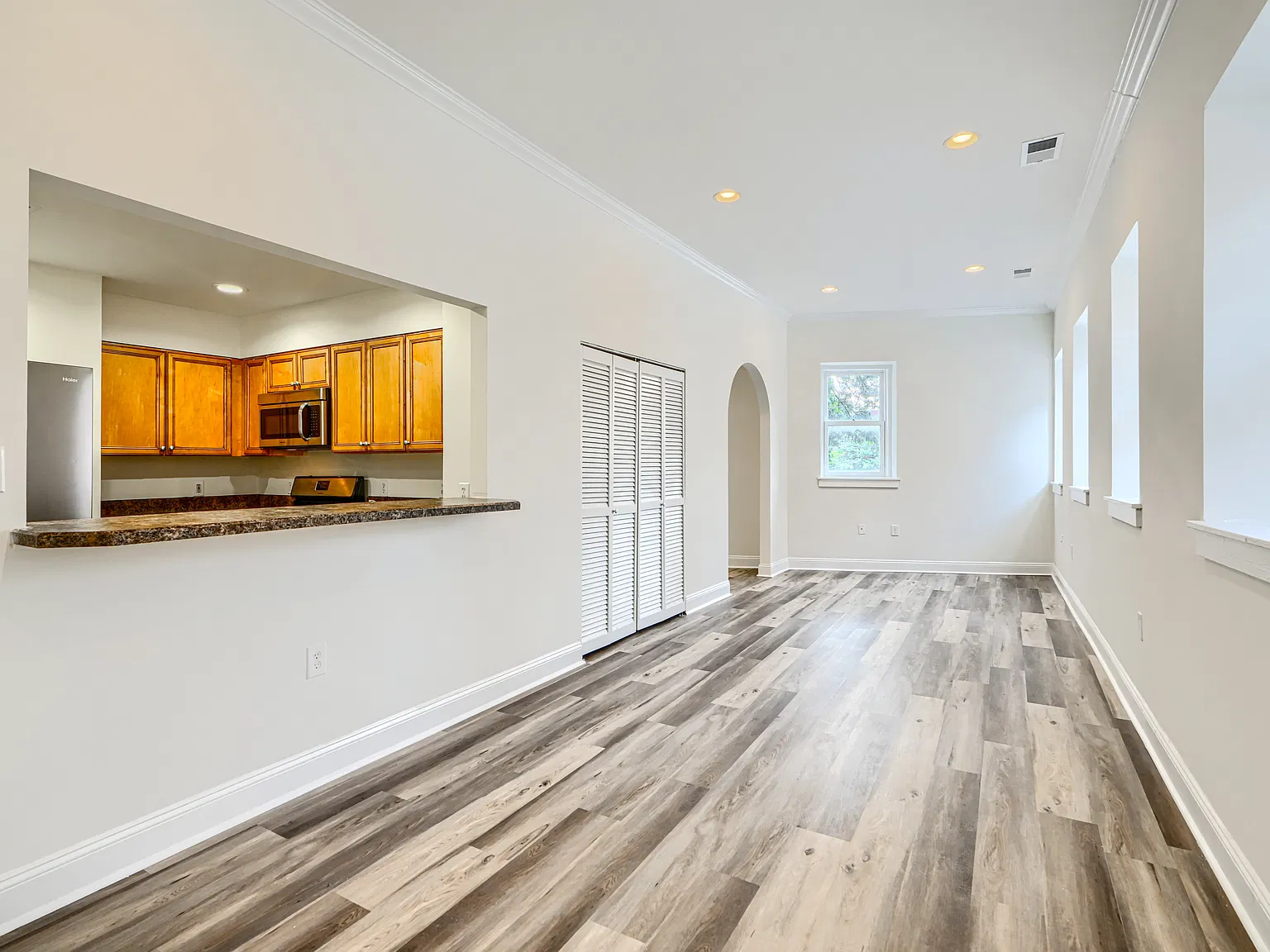 2 bed, 750 sqft, $1,750 — Photo 4