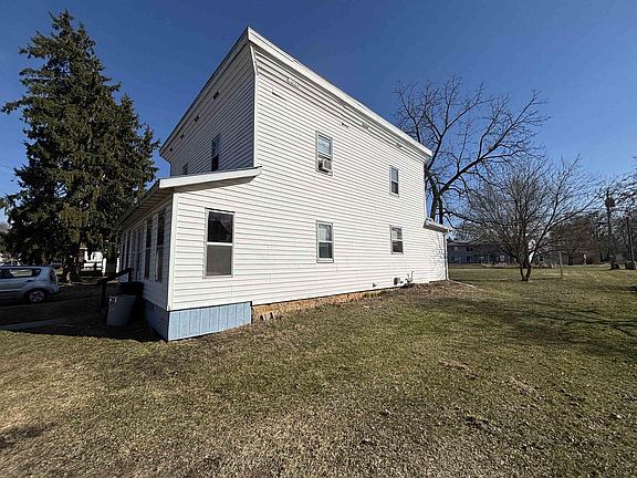 4th image of 308-310 West Madison Street