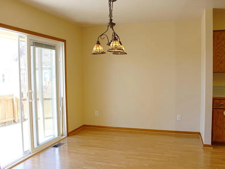 135 Apple Way — Photo 3
