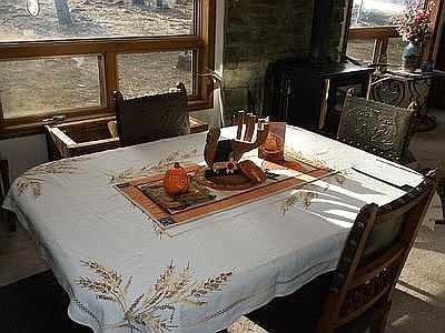 thanksgiving table from loft