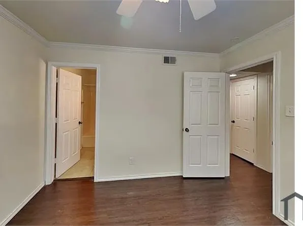 3430 W 4th St, Fort Worth, TX 76107