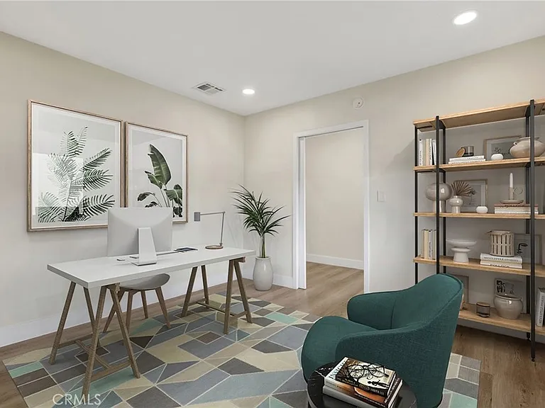 1432 N Catalina St — Photo 11