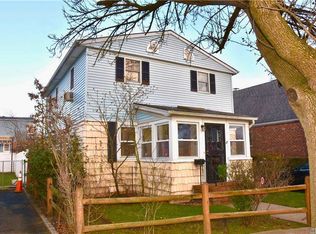 169 Willis Ave, Floral Park, NY 11001