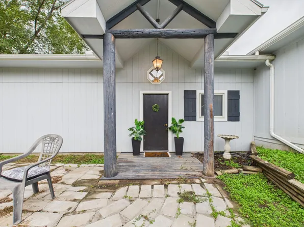 415 N Iowa St, Oxford, KS 67119