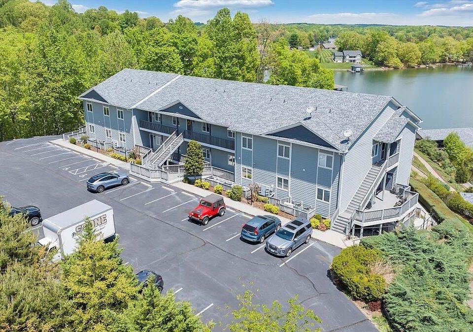 1st image of 200 Bay Shore Dr #103