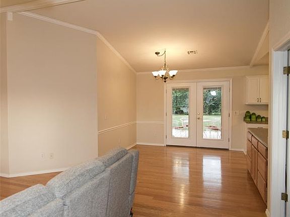 4th image of 10837 S 250 East Ave