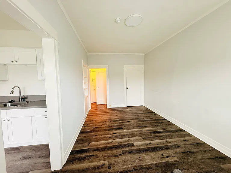 4671 Hollywood Blvd #107 — Photo 5