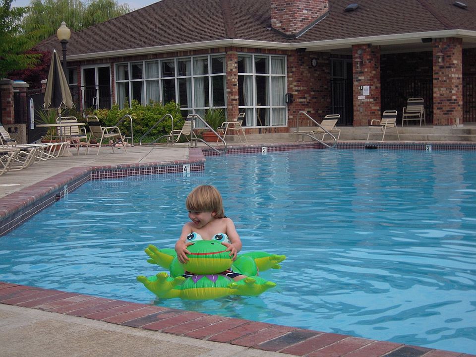 Pool!