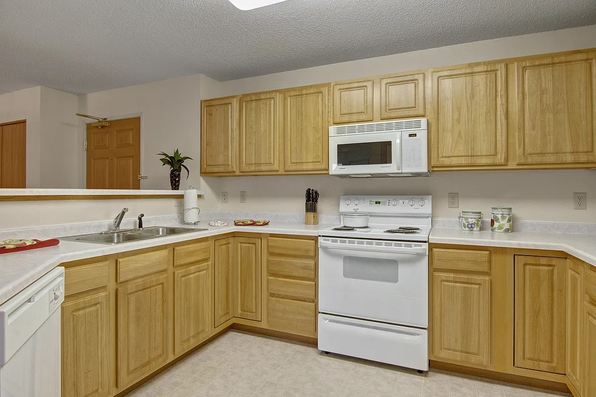 Building Photo - Heritage Park Apartment Homes