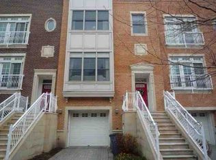 22 Constitution Way, Jersey City, NJ 07305
