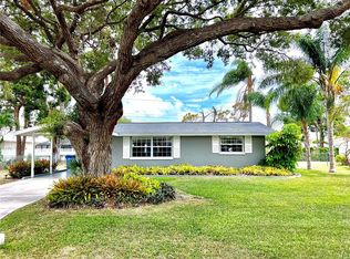 560 Constance Rd, Venice, FL 34293
