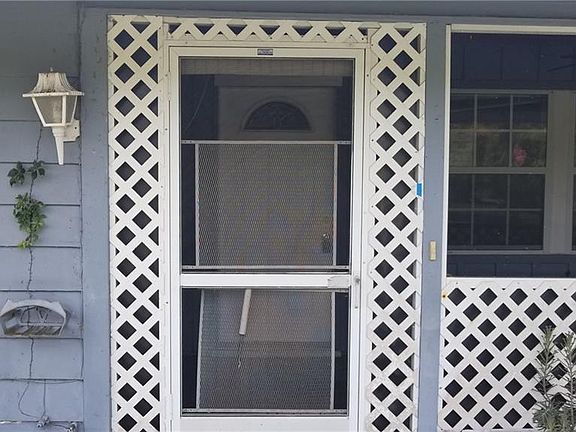 4th image of 2508 Belvoir Blvd