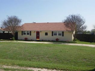 3301 Falcon Dr, Joshua, TX 76058