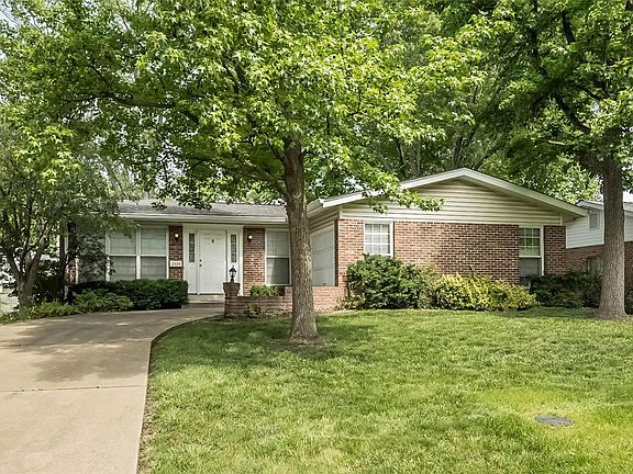 2nd image of 2323 Rosegarden Dr
