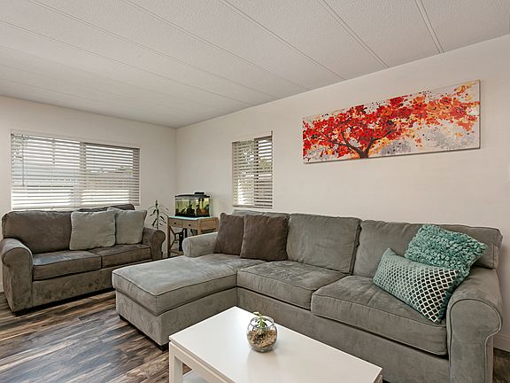 4th image of 2907 S Santa Fe Ave Spc 23
